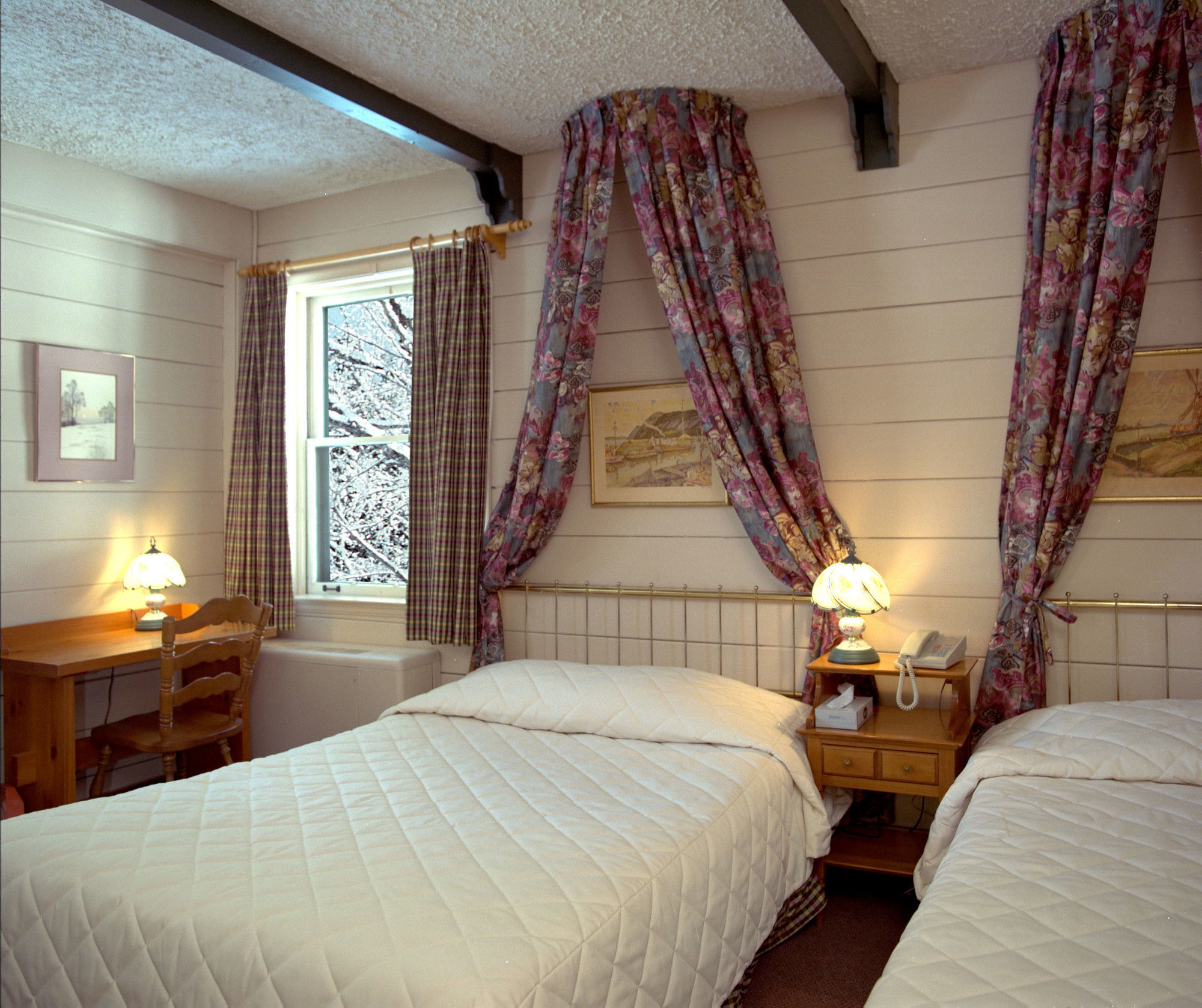 Auberge Alpine Inn Sainte-Adèle Kültér fotó